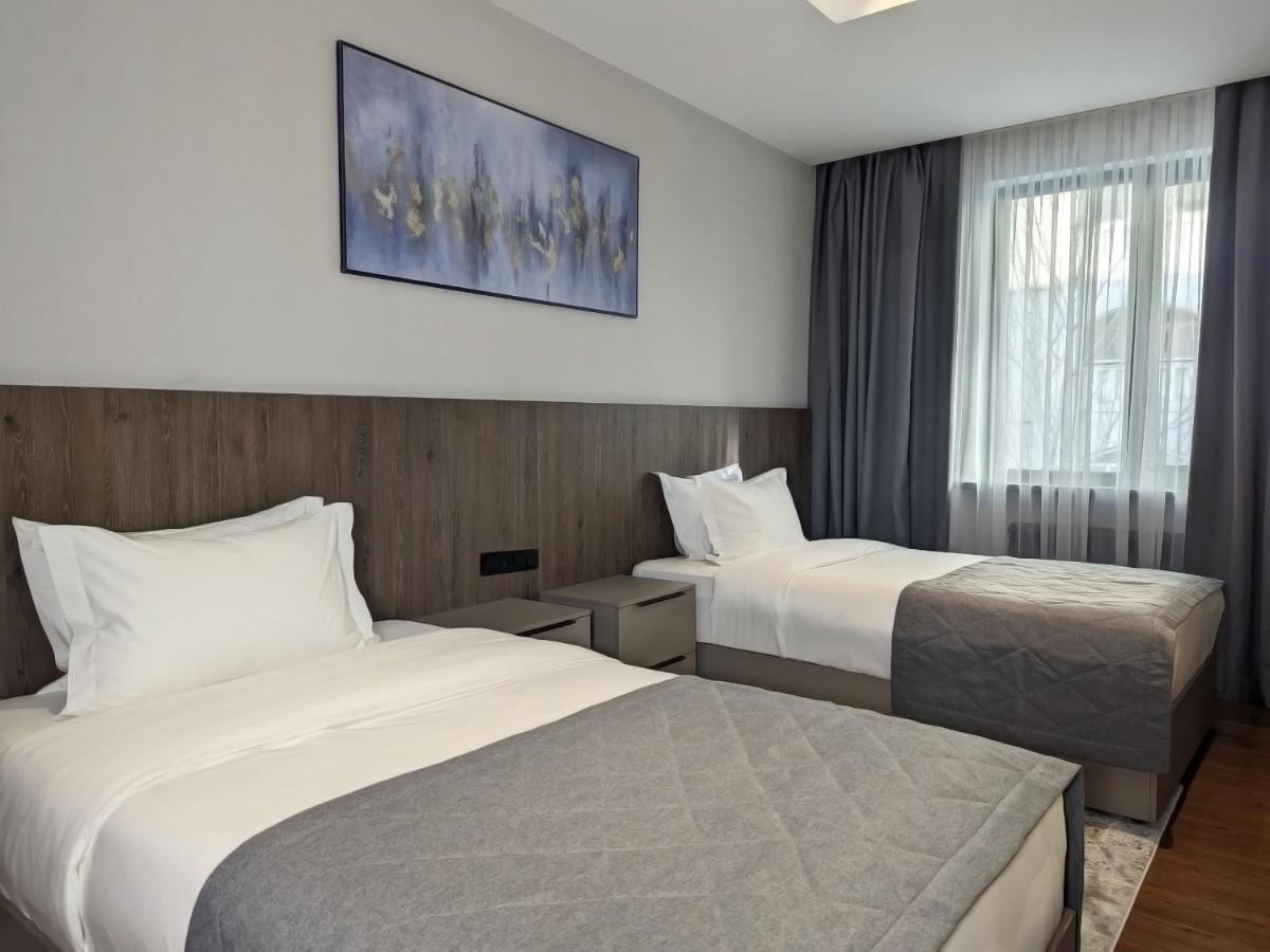 אלמטי Raavah Aparthotel מראה חיצוני תמונה