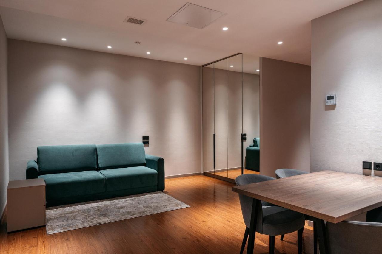 אלמטי Raavah Aparthotel מראה חיצוני תמונה