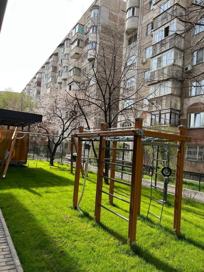 אלמטי Raavah Aparthotel מראה חיצוני תמונה