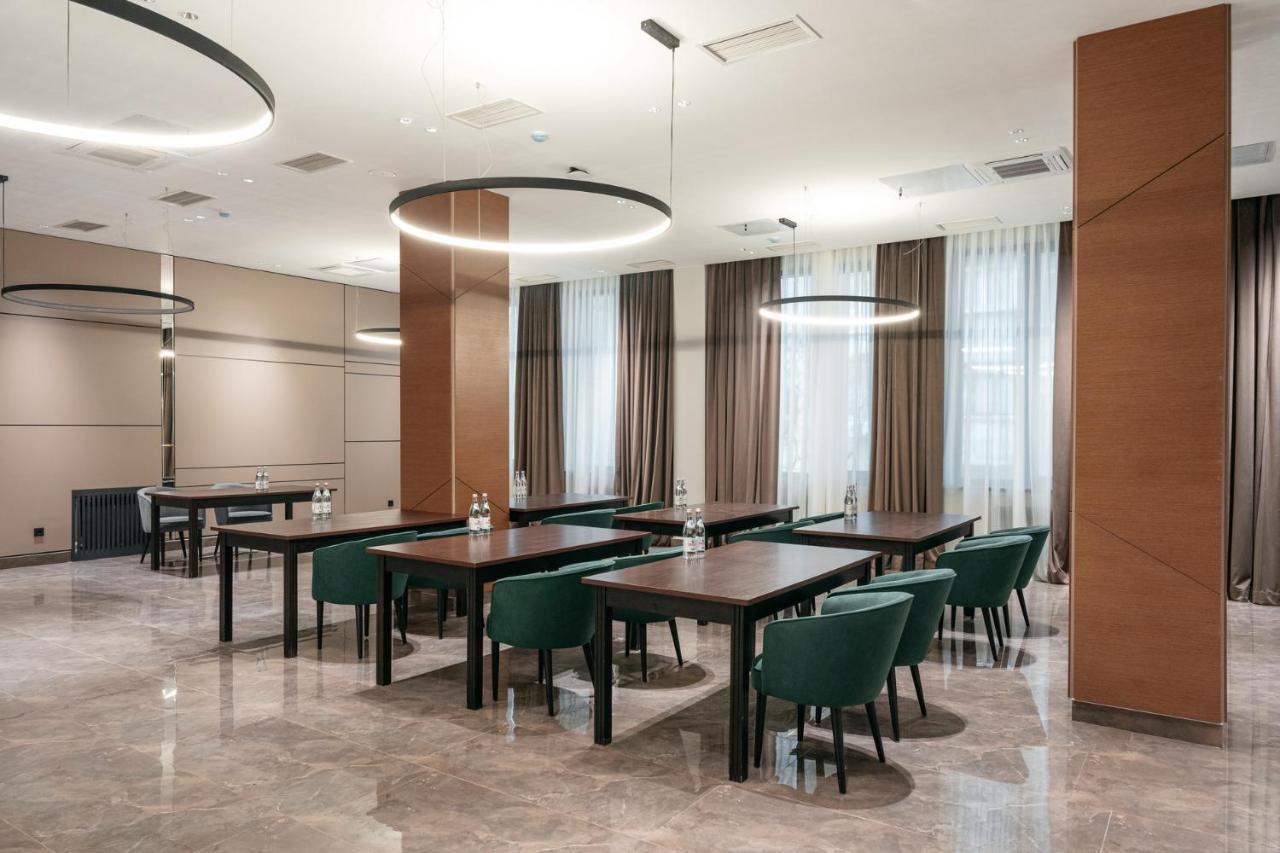 אלמטי Raavah Aparthotel מראה חיצוני תמונה